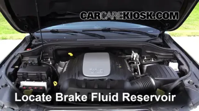 2012 Jeep Grand Cherokee Limited 5.7L V8 Líquido de frenos Controlar nivel de líquido